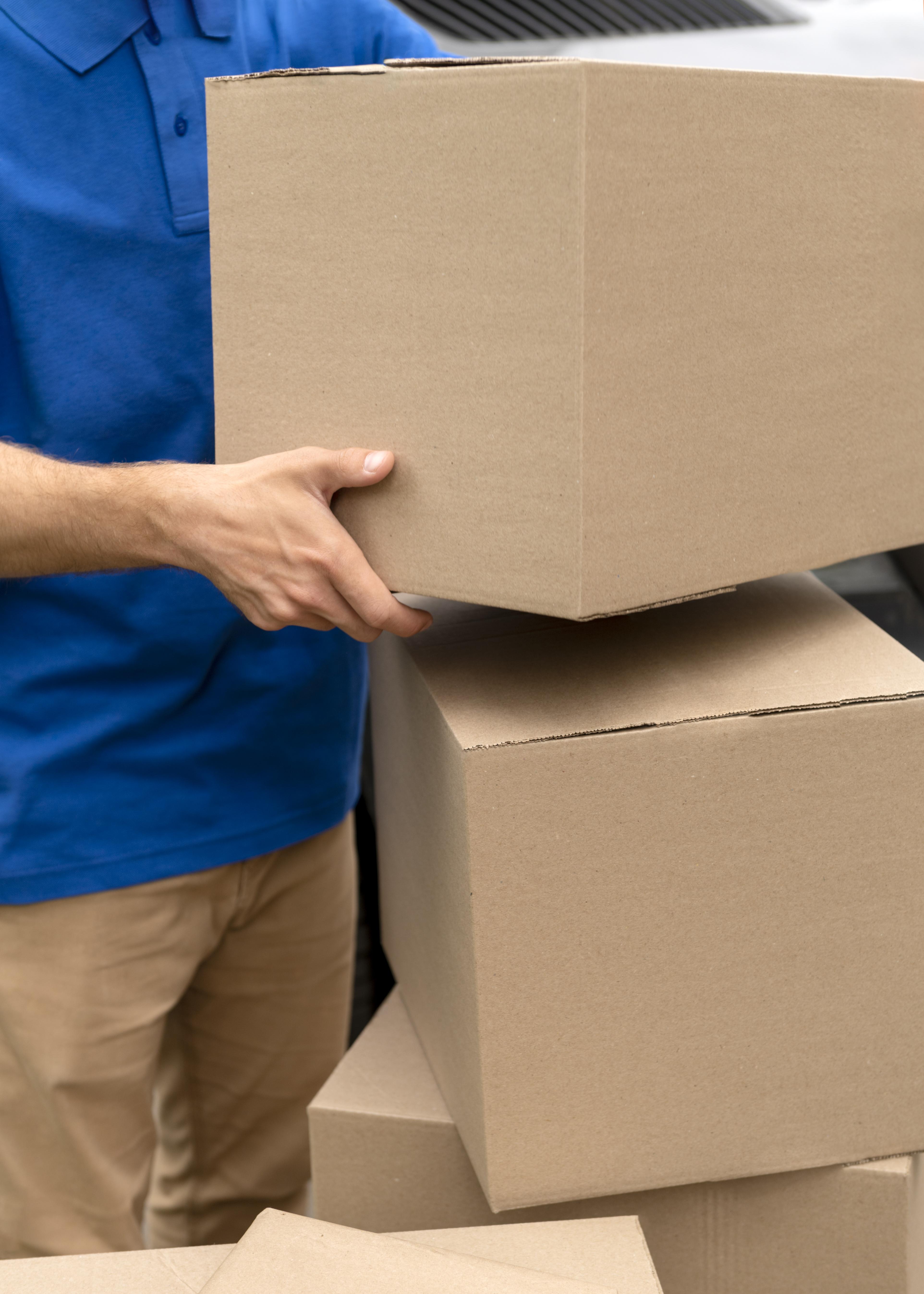 Skladování a manipulace